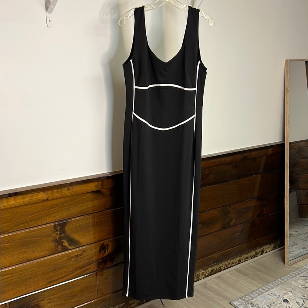 NWT‎ Amazon Black Maxi Dress with White Trim- XL